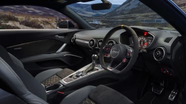 Audi TT RS Iconic Edition - cabin