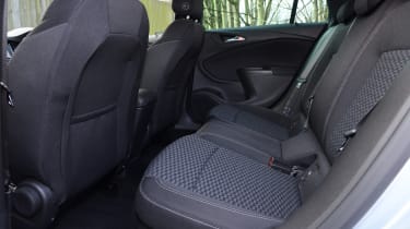 Vauxhall Astra Sports Tourer diesel 2016 - rear seats