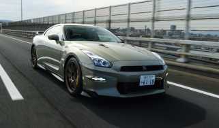Nissan GT-R T-Spec - front tracking