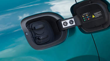 Denza Z9GT EV - charging port