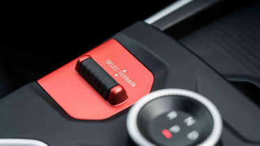 Jeep Compass - drive mode switch
