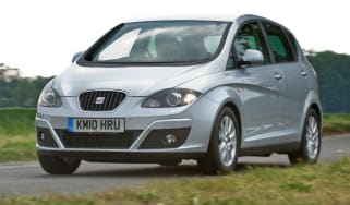 SEAT Altea front cornering