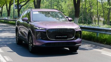 Lepas L8 - front tracking