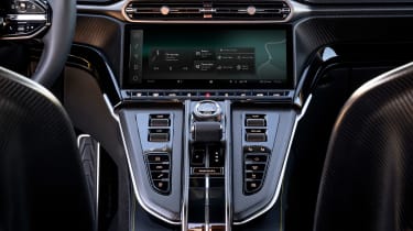 Aston Martin Vantage facelift - cabin