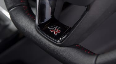 SEAT Arona FR - steering wheel