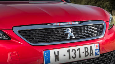 Peugeot 308 GTi grille