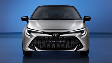 Toyota Corolla facelift - full front
