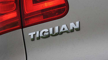 VW Tiguan 2.0 TDI 2WD badge