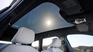 BMW iX3 - panoramic roof