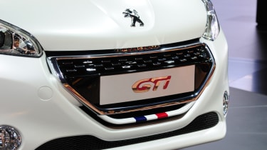 Peugeot 208 GTi Limited Edition grille