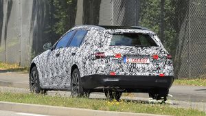 Mercedes%20C-Class%20Estate%20spyshots-13.jpg