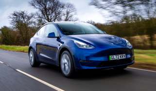 Used Tesla Model Y - front tracking 