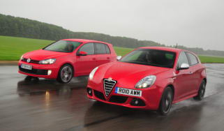 Alfa Giulietta Cloverleaf vs. Golf GTI