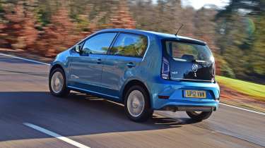 Volkswagen up! - rear tracking