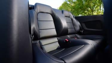 Convertible megatest - Ford Mustang - rear seats