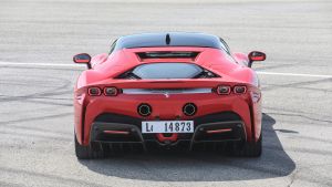 Ferrari%20SF90-19.jpg