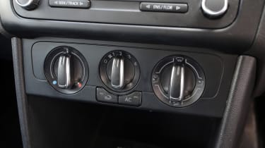 Used Volkswagen Polo - centre console