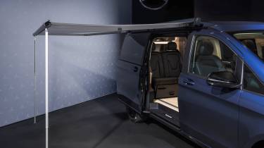 Mercedes Marco Polo - awning
