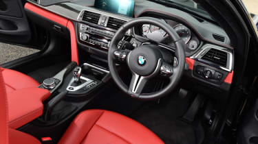BMW M4 - interior