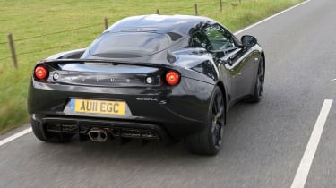 Lotus Evora rear tracking