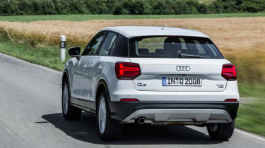 Audi Q2 1.0 TFSI - rear tracking