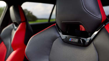 BMW M5 Touring - seat detail