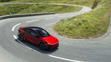 2025 Tesla Model Y Performance - corner