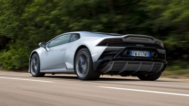 Lamborghini Huracan Evo - rear tracking