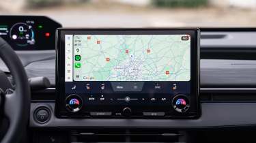 Toyota C-HR+ - screen