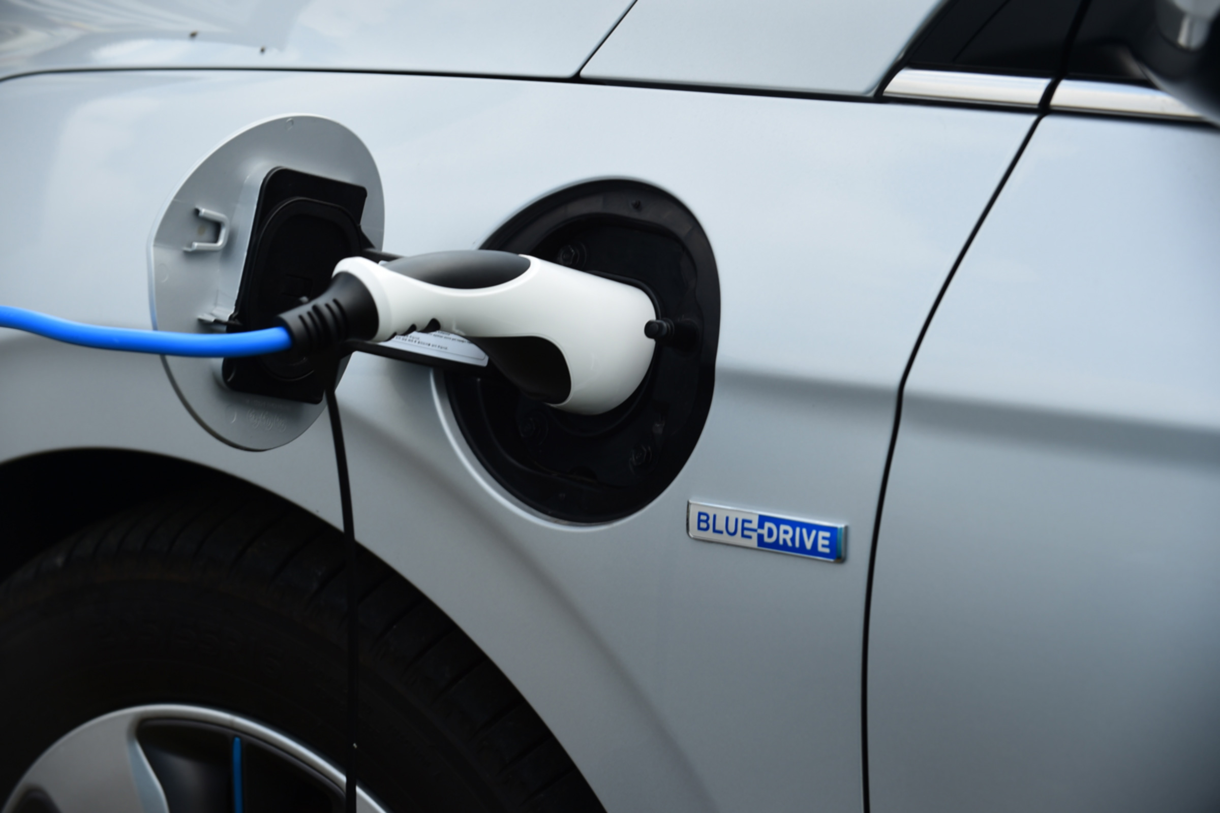 UK electric and plugin hybrid car sales hit record levels Auto Express