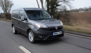Fiat Doblo Cargo van 2015 - tracking