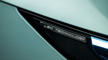 Omoda 7 - light detail