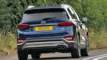 Hyundai Santa Fe - rear