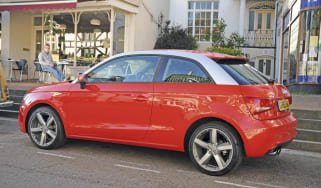 Audi A1: First report header