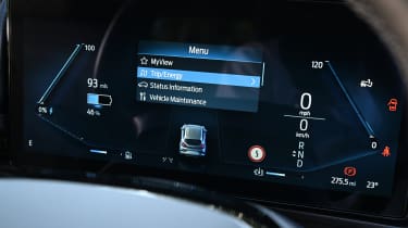 Ford Puma Gen-E - driver display