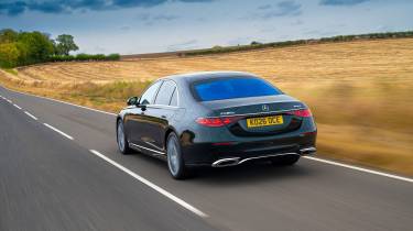 Mercedes S-Class - rear tracking