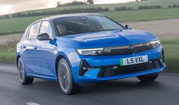 Vauxhall Astra Electric UK - front