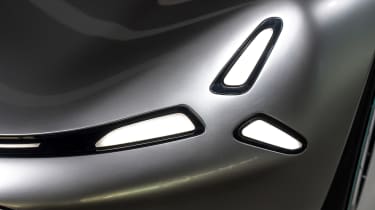 Mercedes Vision AMG concept - front light