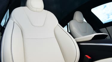 Tesla Model S - front seats