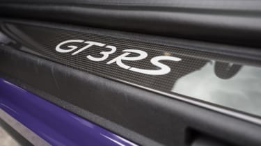 Porsche 911 GT3 RS - sill