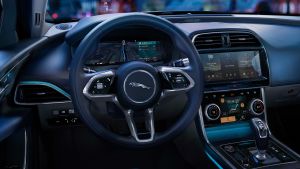 Jaguar%20XE%202020-12.jpg