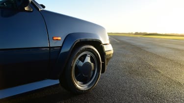 Renault 5 GT Turbo - wheel