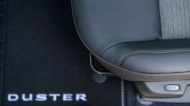 Dacia Duster Extreme SE - interior detail