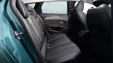 Peugeot 308 - rear seats