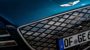Genesis Electrified G80 - grille