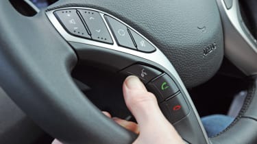 Hyundai i30 steering wheel