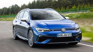Volkswagen Golf R Estate - front action