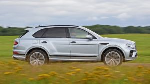 Bentley%20Bentayga%20facelift-13.jpg