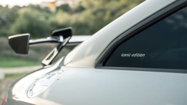Audi TT RS Iconic Edition - badge