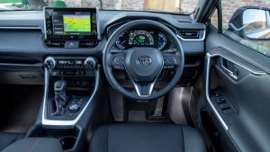 Toyota RAV4 plug-in hybrid - dash